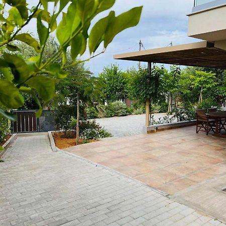 Gargarou Residences Kómboi المظهر الخارجي الصورة