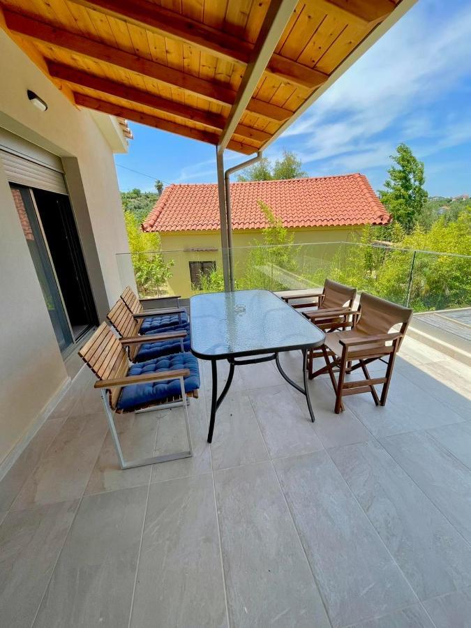 Gargarou Residences Kómboi المظهر الخارجي الصورة