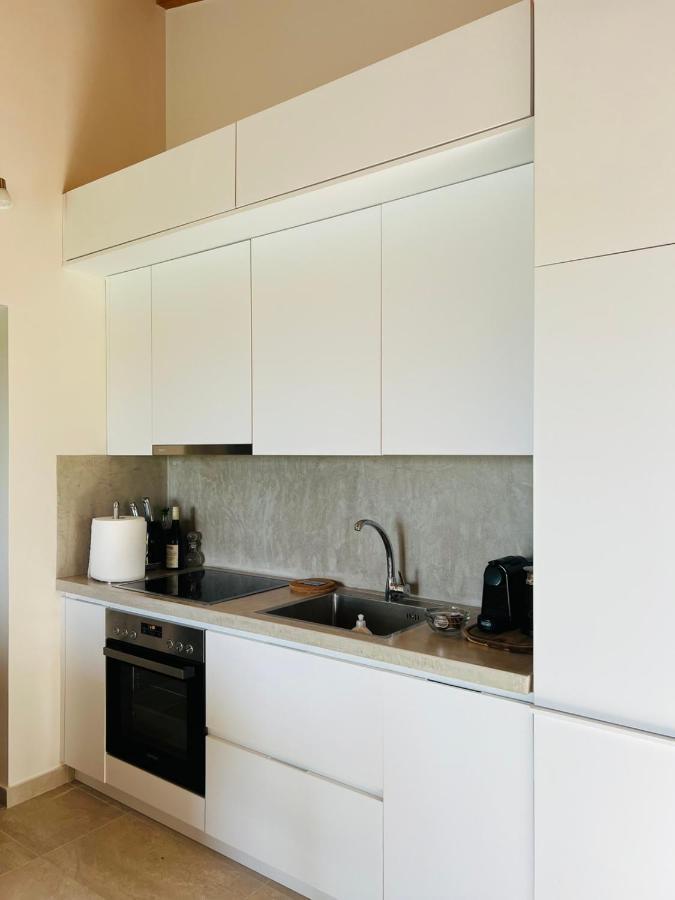 Gargarou Residences Kómboi المظهر الخارجي الصورة