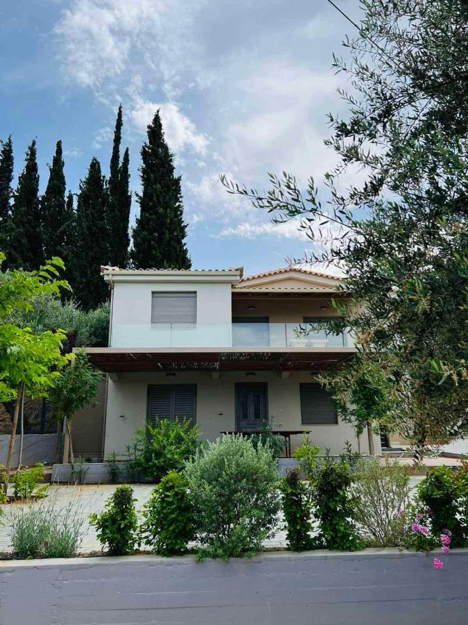 Gargarou Residences Kómboi المظهر الخارجي الصورة